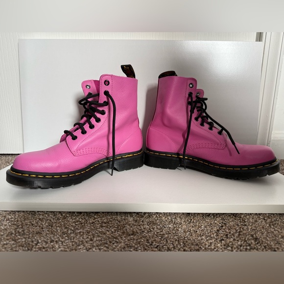 Dr. Martens 1460 Pascal Virginia Leather Boots - Picture 3 of 10
